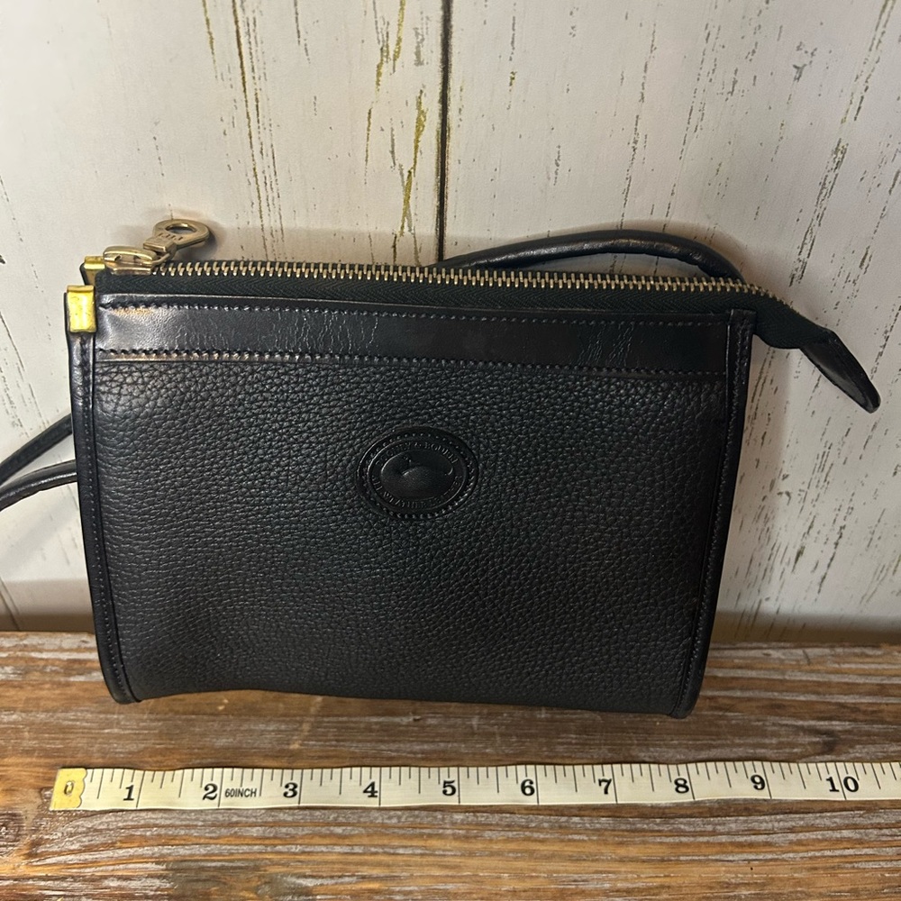Vintage Dooney & Bourke mini crossbody - Picture 3 of 6